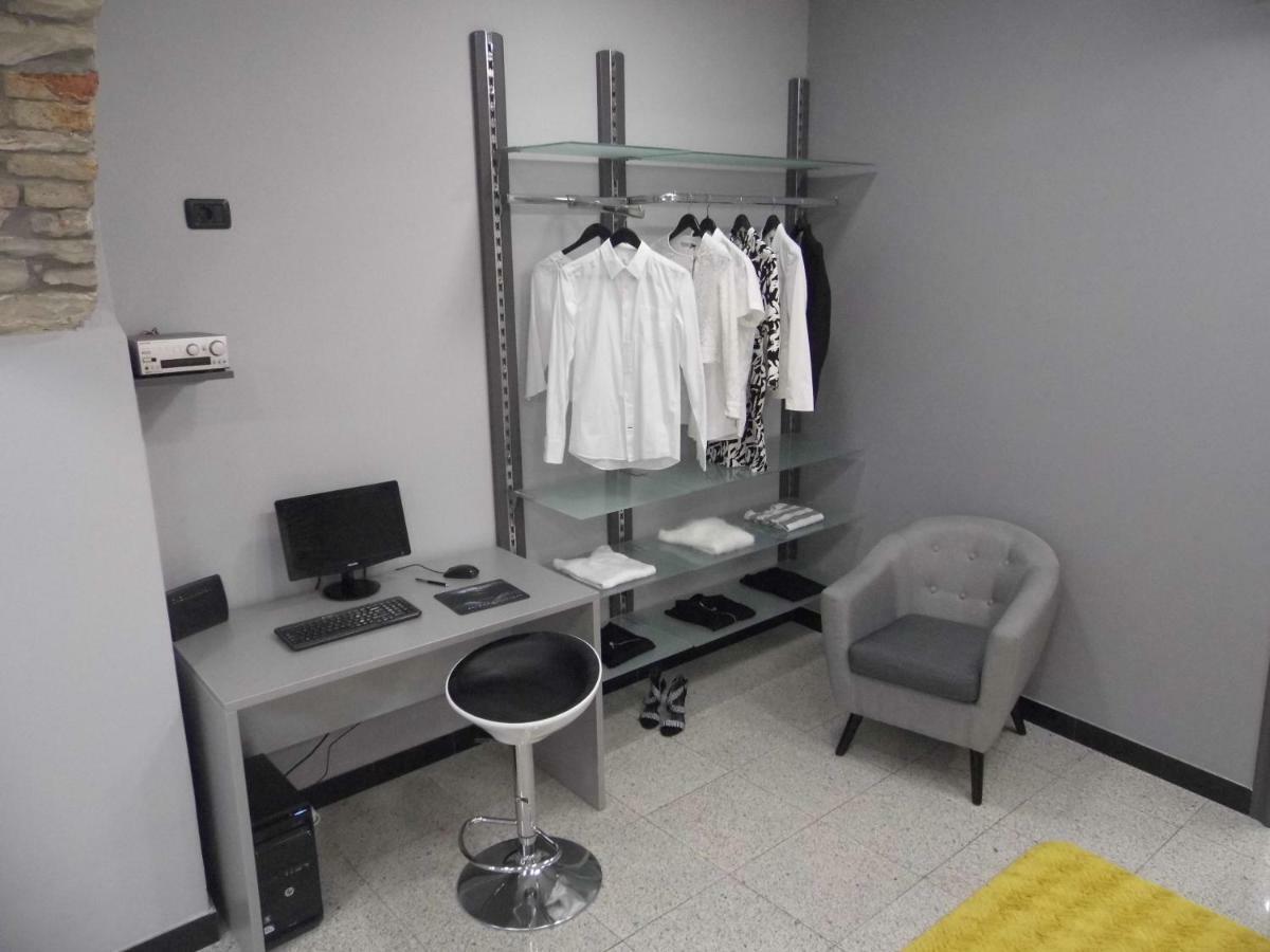 Apartamento Batcave Pula Exterior foto